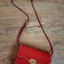 1A5AF06D-F8CD-47FA-8B11-2A62CCEC7D42