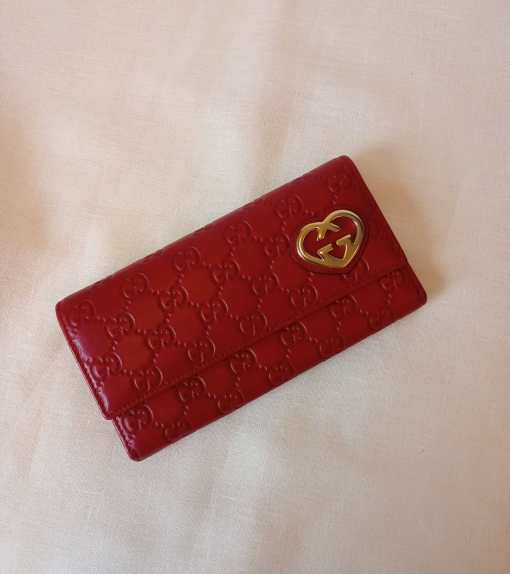 11ACA948-D84C-4AF8-A6E4-78F81C57FC61