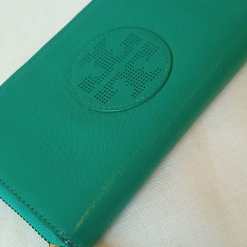 5B9F2E0D-0CFE-4A51-B3EC-240BAC4672FD